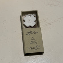 Afbeelding in Gallery-weergave laden, Tiny box