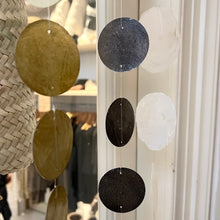 Afbeelding in Gallery-weergave laden, Schelpen slinger