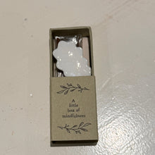 Afbeelding in Gallery-weergave laden, Tiny box