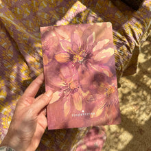 Afbeelding in Gallery-weergave laden, Tiny stories note book