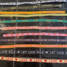 Afbeelding in Gallery-weergave laden, Tekst bandje