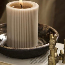 Afbeelding in Gallery-weergave laden, Schaal keramiek