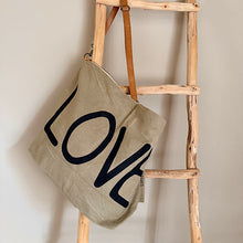 Afbeelding in Gallery-weergave laden, Baggy bag LOVE