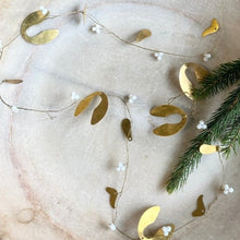 Afbeelding in Gallery-weergave laden, Mistletoe slinger brass
