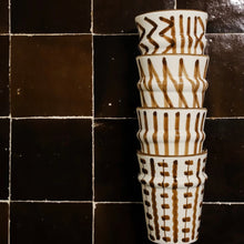 Afbeelding in Gallery-weergave laden, Wit bruine beker fez
