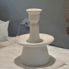 Afbeelding in Gallery-weergave laden, Tadelakt kandelaar
