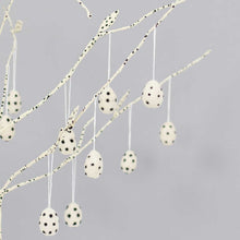 Afbeelding in Gallery-weergave laden, Wollen ei met polka dot
