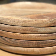 Afbeelding in Gallery-weergave laden, Plat houten schaaltje
