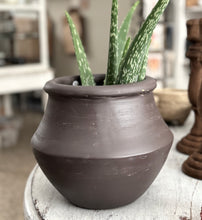 Afbeelding in Gallery-weergave laden, Pot clay
