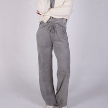 Afbeelding in Gallery-weergave laden, pantalon moongrey vegan suede
