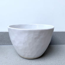 Afbeelding in Gallery-weergave laden, Handgemaakte bowl
