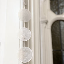 Afbeelding in Gallery-weergave laden, Schelpen slinger
